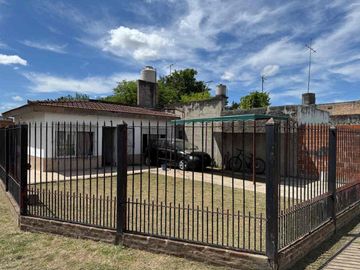 VENTA CASA 3 AMBIENTES EN RAFAEL CASTILLO