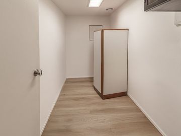 Venta OFICINAS refaccionadas en Retiro