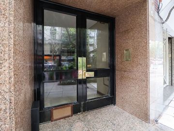 Venta Depto 2 amb Reciclado Jardin Patio Recoleta