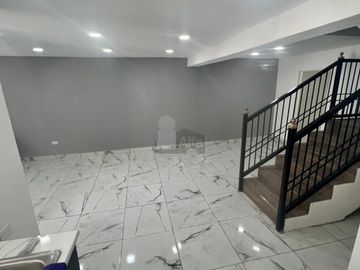 CASA SOLA EN VENTA