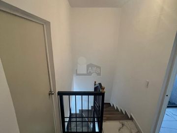 CASA SOLA EN VENTA