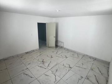 CASA SOLA EN VENTA
