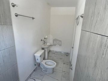 CASA SOLA EN VENTA