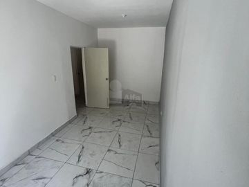 CASA SOLA EN VENTA