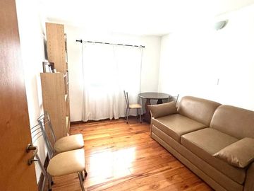 VENTA CASA 4 AMBIENTES EN CASTELAR