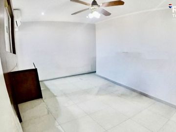 DEPARTAMENTO EN VENTA IMPECABLE MICROCENTRO