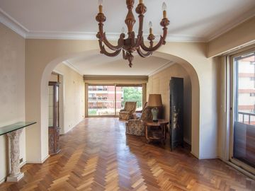 VENTA PISO 4 AMB CON BALCON COCHERA EN BELGRANO