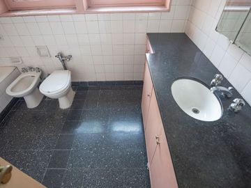 VENTA PISO 4 AMB CON BALCON COCHERA EN BELGRANO
