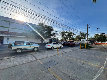 Local comercial en renta 150 m2 Puerto Vallarta
