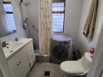 Casa en venta  en LA CISTERNA