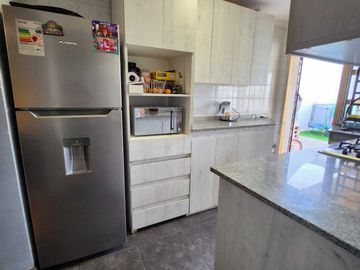 Casa en venta  en LA CISTERNA
