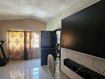 Casa sola en venta en Leandro Valle, Saltillo, Coahuila