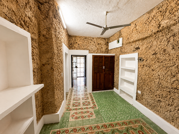 CASA EN VENTA MERIDA, CENTRO BARRIO SAN JUAN, REMODELADA, ENTREGA INMEDIATA.