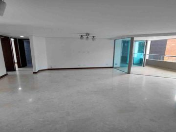 APARTAMENTO EN ARRIENDO UBICADO EN MEDELLIN SECTOR LAURELES