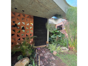 ESPECTACULAR CASA CAMPESTRE EN VENTA