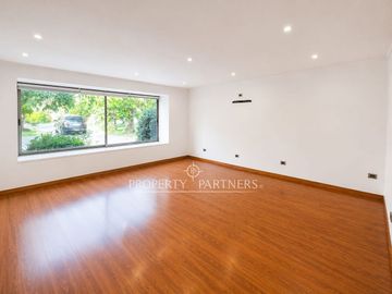 Casa en arriendo en Condominio El Duraznal – amplia parcela Calera de Tango
