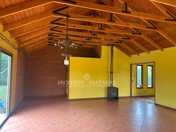 Casa en arriendo en Condominio El Duraznal – amplia parcela Calera de Tango