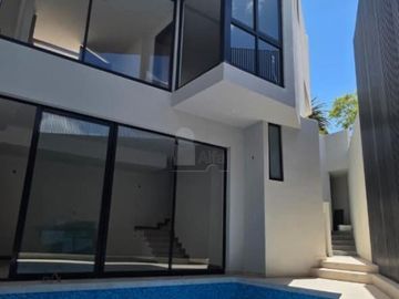 Casa en Venta en Club de Golf la Loma - San Luis Potosi - TERMINADA 100%