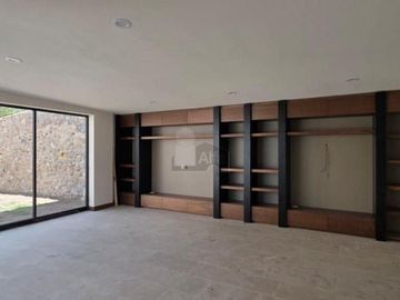 Casa en Venta en Club de Golf la Loma - San Luis Potosi - TERMINADA 100%