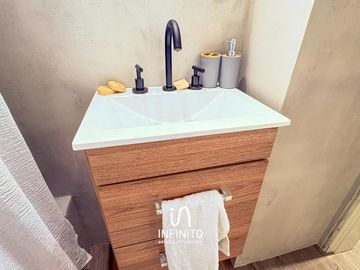 Venta Monoambiente amoblado en el Centro | Obispo Salguero al 100