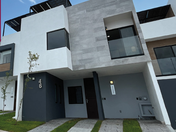 CASA CON HAB. EN PLANTA BAJA EN VENTA ZIBATÁ MODELO ARGOS