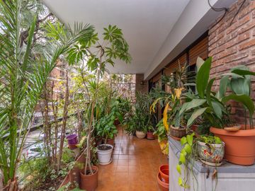 Venta 4 ambientes con cochera, Zona  Belgrano 