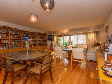 Venta 4 ambientes con cochera, Zona  Belgrano 