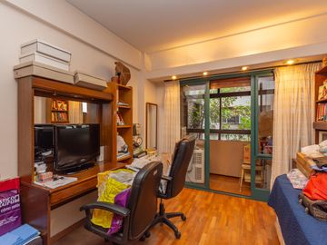 Venta 4 ambientes con cochera, Zona  Belgrano 