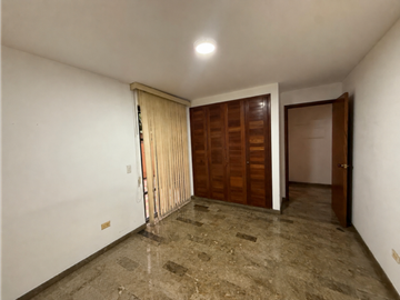 (J) APARTAMENTO EN VENTA EN SANTA TERESITA, OESTE DE CALI.