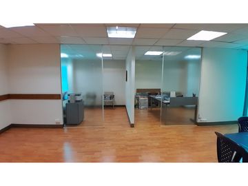 Oficina en Arriendo, Milla de Oro, Medellín 61 m2