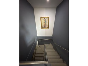 SE VENDE CASA DE DOS NIVELES EN BARRIO MI REFUGIO DE MONTERIA