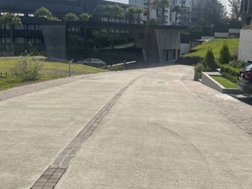 Terreno en Venta en Bosque Real