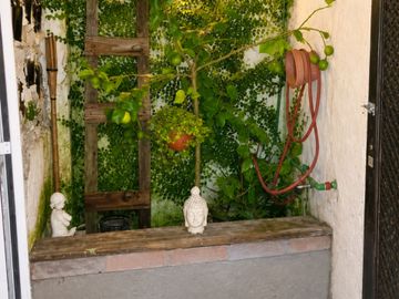 VENTA PH 2 AMBIENTES C/PATIO, SARANDI