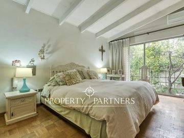 Casa de un piso  con excelente terreno