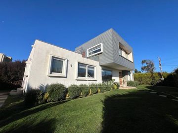 Acogedora casa estilo Mediterránea en Santo Domingo