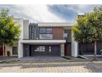 Casa en Venta en Lomas de Angelópolis I