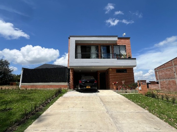 Vendo Casa en Rionegro