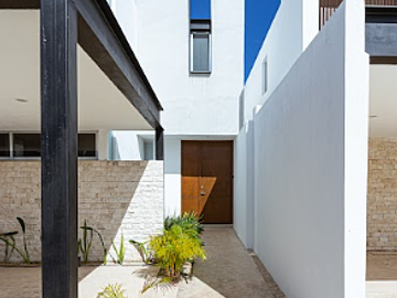Casa en Venta en Privada El Origen| 4 Recámaras con Piscina y Amenidades