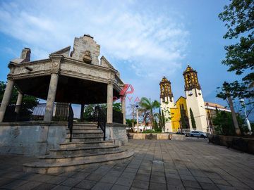 Casa en Venta en El Salto Centro a media cuadra de la Plaza Principal