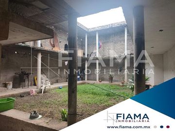 CASA EN VENTA EN COL. MIRAVALLES, TEPIC, NAYARIT. (EN)