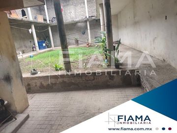 CASA EN VENTA EN COL. MIRAVALLES, TEPIC, NAYARIT. (EN)
