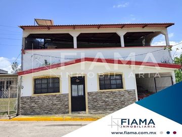 CASA EN VENTA EN COL. MIRAVALLES, TEPIC, NAYARIT. (EN)