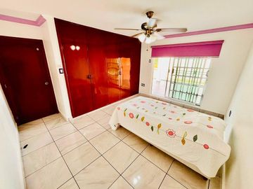 Casa en venta en Veracruz con ampio jardin Fracc. Jardines de Mocambo