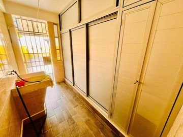 Casa en venta en Veracruz con ampio jardin Fracc. Jardines de Mocambo