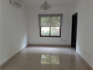 SE VENDE CASA EN PH SENDEROS - CAMINO DE CRUCES