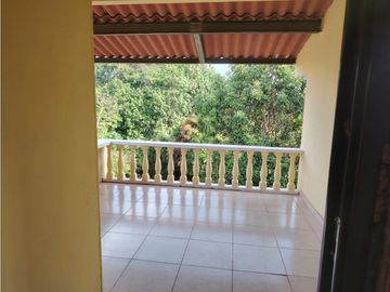 SE VENDE CASA EN CHORRERA GUADALUPE  600 M2 DOS NIVELES