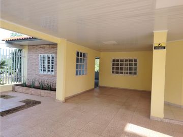 SE VENDE CASA EN CHORRERA GUADALUPE  600 M2 DOS NIVELES