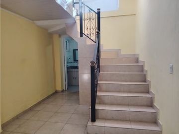 SE VENDE CASA EN CHORRERA GUADALUPE  600 M2 DOS NIVELES