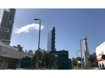 Local comercial Av. Federico Boyd | Alto Flujo Peatonal y Residencial