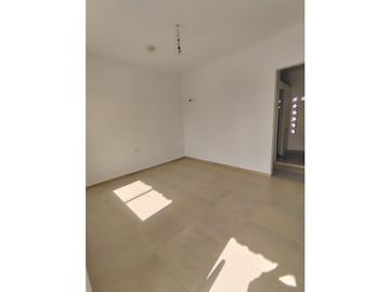 SE ARRIENDA APARTAESTUDIO EN BARRIO LA FLORESTA DE MONTERA